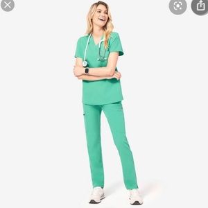 FIGS surgical green scrub set xs xxs